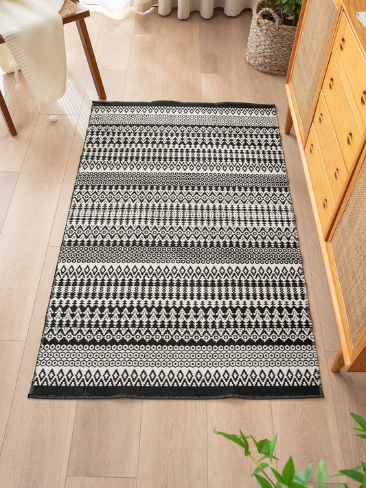 Black Rug